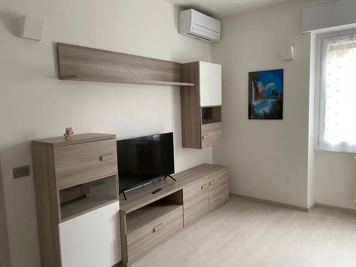 Apartment First Home Milan Italy